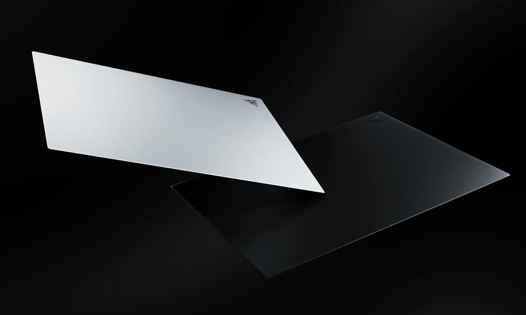 Razer Atlas Pro: World's Thinnest Glass Mouse Mat