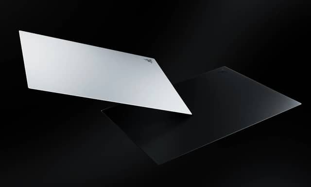Razer Atlas Pro: World's Thinnest Glass Mouse Mat